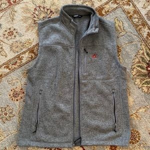 ⭐️ NWOT ⭐️ Southern Collegiate AUBURN zip up vest XL